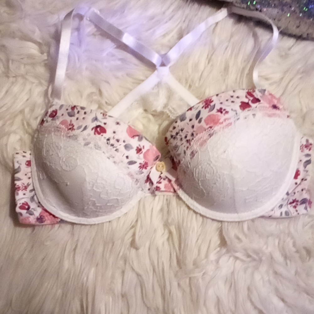 NWOT  Laura Ashley  bra